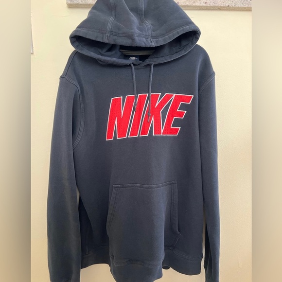 Nike hoodie Men’s L black & red - Picture 9 of 12